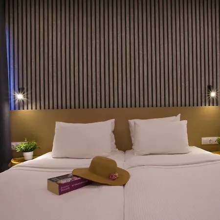 White Luxury 2*
