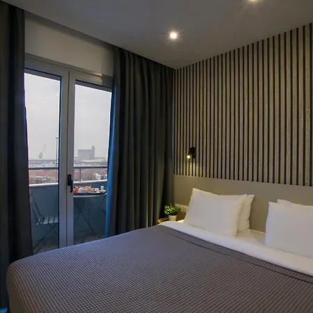 White Luxury B&B 테살로니키